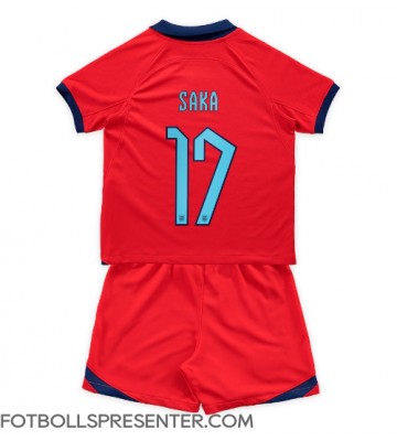 England Bukayo Saka #17 Bortatröja Barn VM 2022 Kortärmad (+ korta byxor)